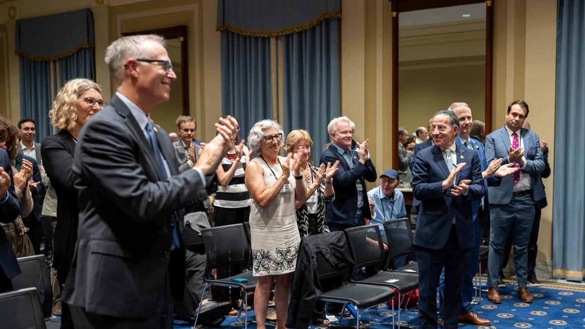 Freethought Co-Chairs Rep. Huffman and Rep. Raskin Give Standing Ovation